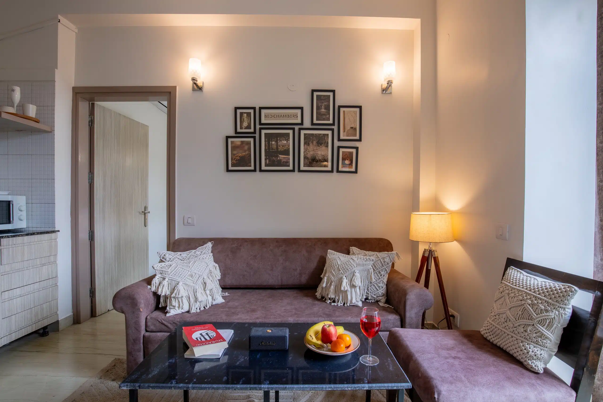 Premium 1 BHK Serviced Apartment sec 40