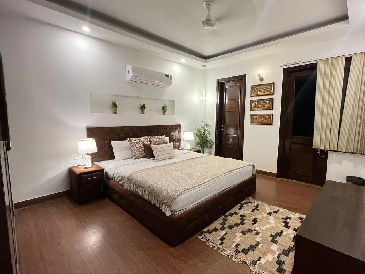 3 BHK Bechambers Service Apartment, South Ex, Bedroom