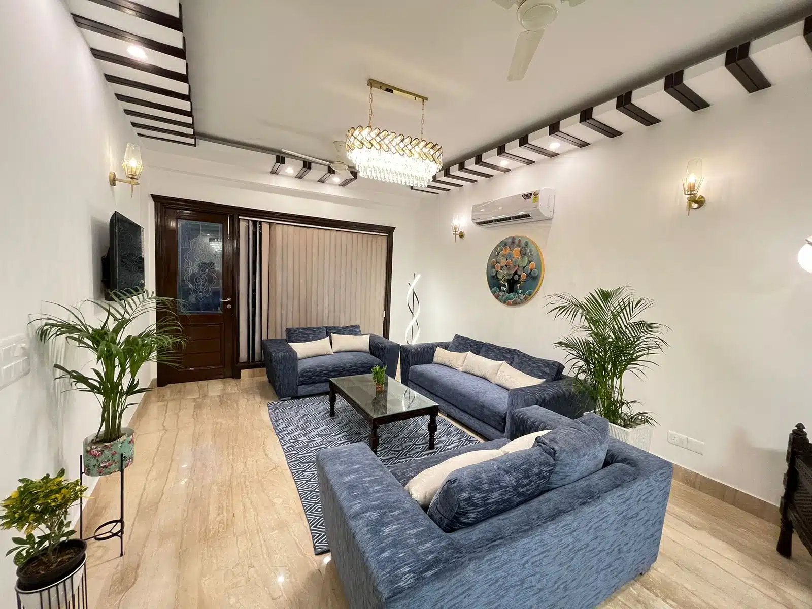 Side view of living room of 3 BHK Bedchambers Service Apartment SOuth Extension